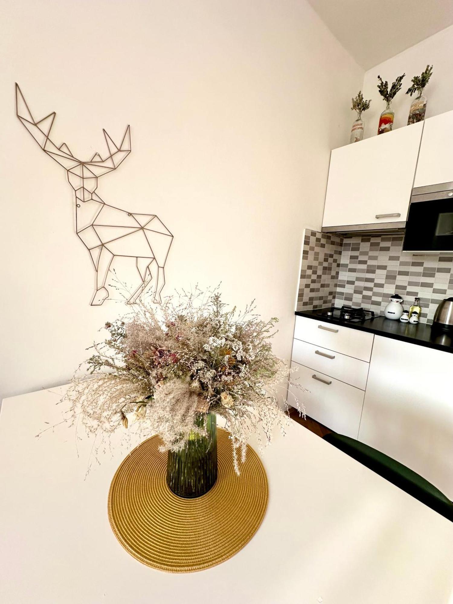 Bright And Central Suite With A Balcony เบอร์โน ภายนอก รูปภาพ