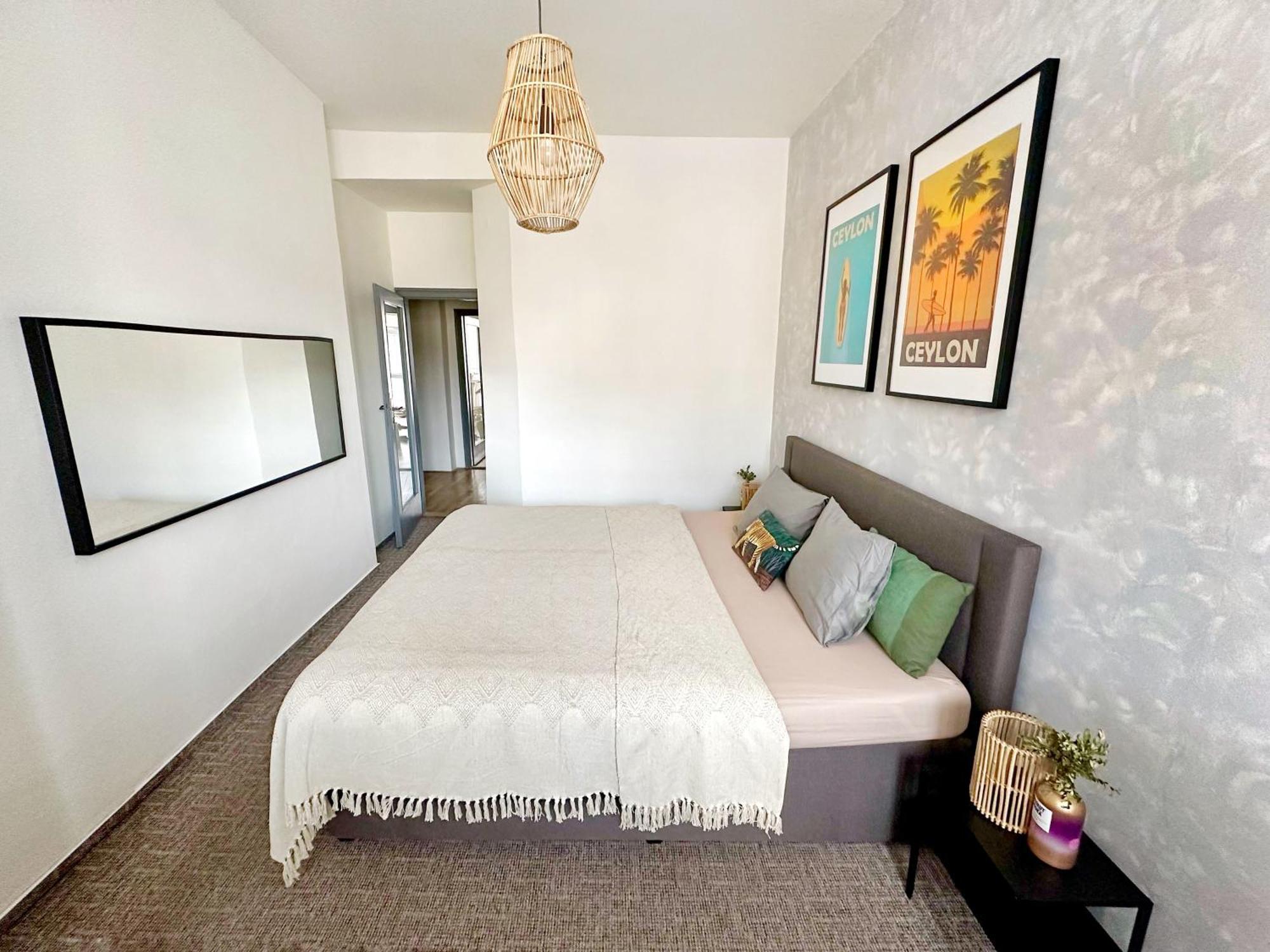 Bright And Central Suite With A Balcony เบอร์โน ภายนอก รูปภาพ